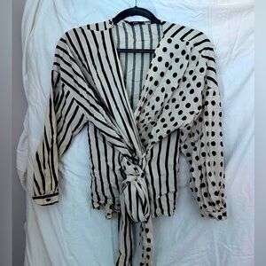 Zara XL patterned wrap top
